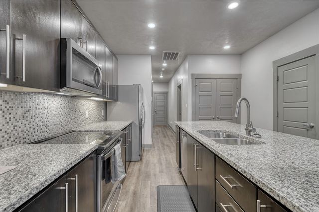 434 WILLIAM D FITCH PKWY, College Station, TX 77845