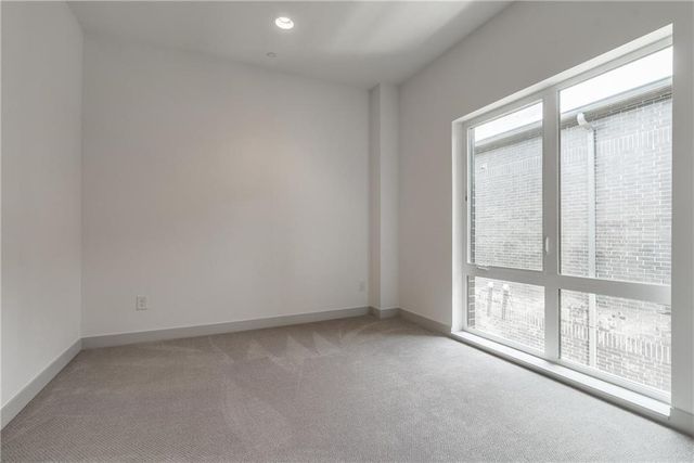 2290 N Fitzhugh Avenue 20, Dallas, TX 75204