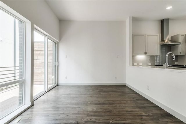 2290 N Fitzhugh Avenue 20, Dallas, TX 75204