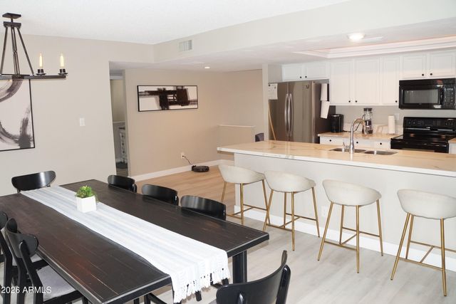 1732 E HERMOSA Drive, Tempe, AZ 85282