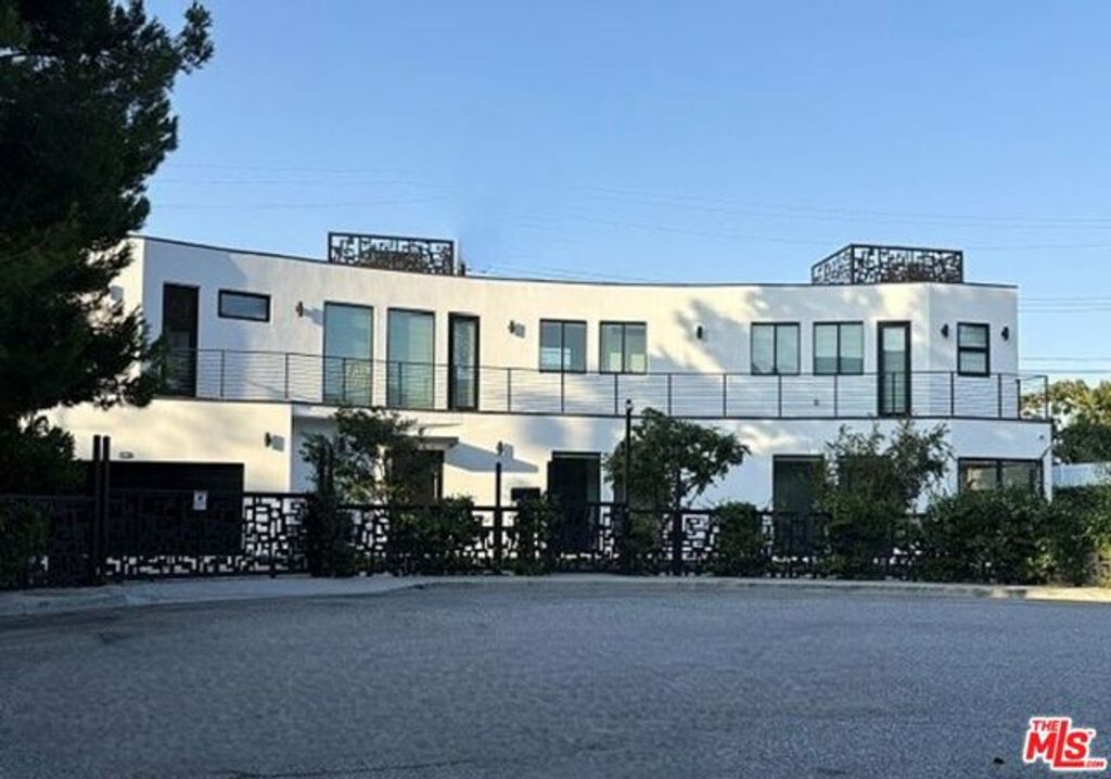 4338 Huntley Avenue, Culver City, CA 90230