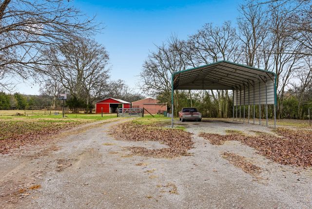 9643 Midland Rd, Bell Buckle, TN 37020