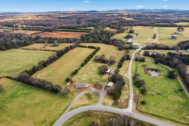 9643 Midland Rd, Bell Buckle, TN 37020