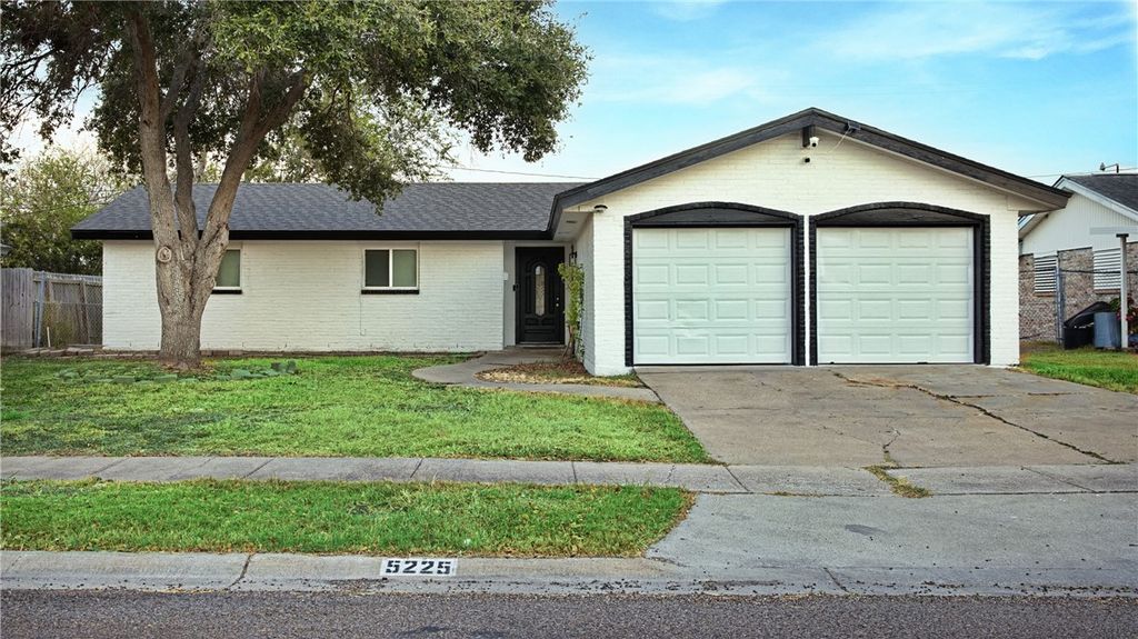 5225 Hitching Post, Corpus Christi, TX 78415 — exterior