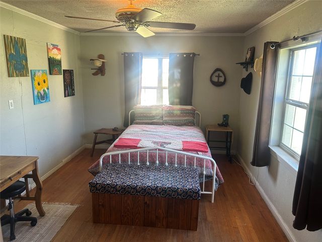 408 South Street, Throckmorton, TX 76483