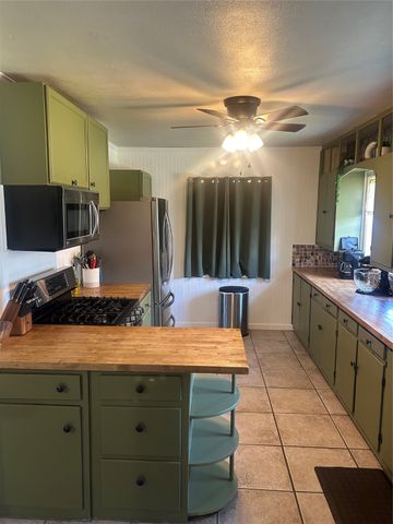 408 South Street, Throckmorton, TX 76483