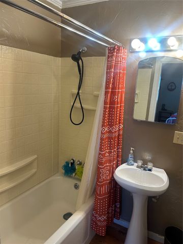 408 South Street, Throckmorton, TX 76483