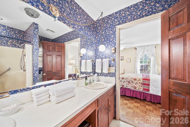 219 Williamsburg Lane, Wadesboro, NC 28170