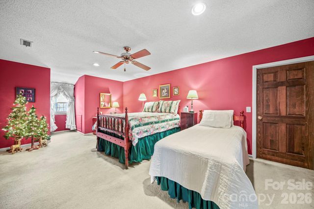 219 Williamsburg Lane, Wadesboro, NC 28170