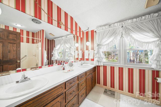 219 Williamsburg Lane, Wadesboro, NC 28170