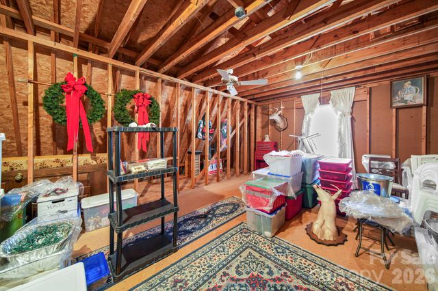 219 Williamsburg Lane, Wadesboro, NC 28170