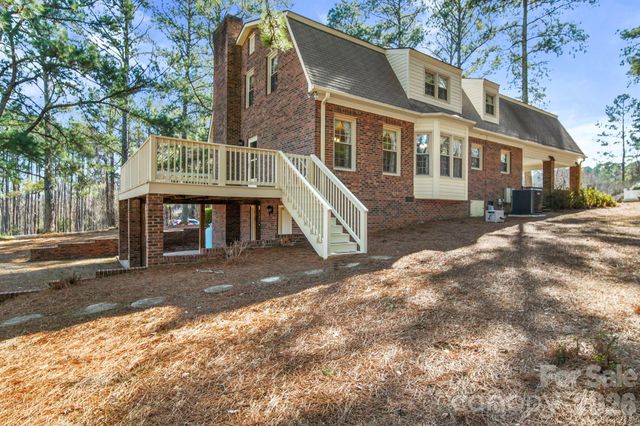 219 Williamsburg Lane, Wadesboro, NC 28170