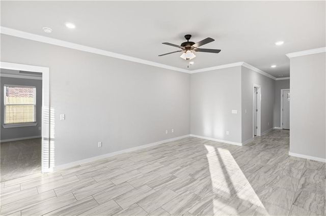 410 Peach Avenue, Centerton, AR 72719
