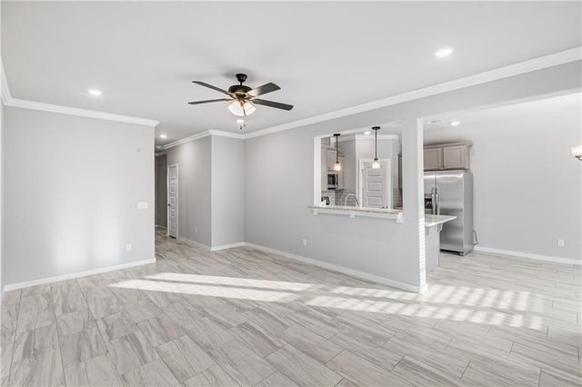 410 Peach Avenue, Centerton, AR 72719