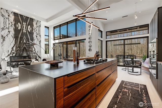 5684 Lux Lane, Blaine, WA 98230