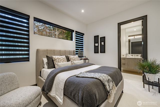 5684 Lux Lane, Blaine, WA 98230