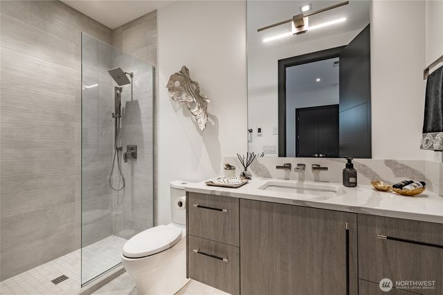 5684 Lux Lane, Blaine, WA 98230