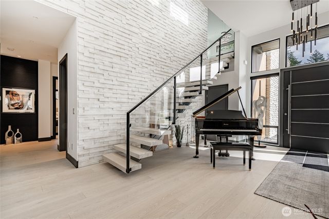 5684 Lux Lane, Blaine, WA 98230