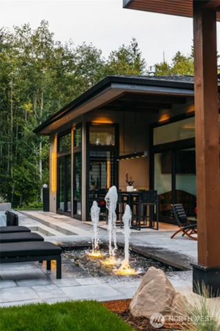 5684 Lux Lane, Blaine, WA 98230