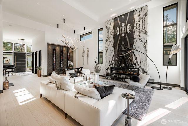 5684 Lux Lane, Blaine, WA 98230