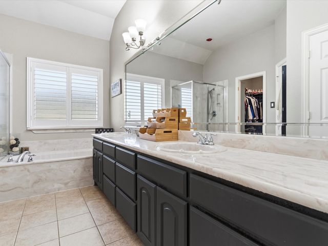 700 Lonesome Trail, Haslet, TX 76052