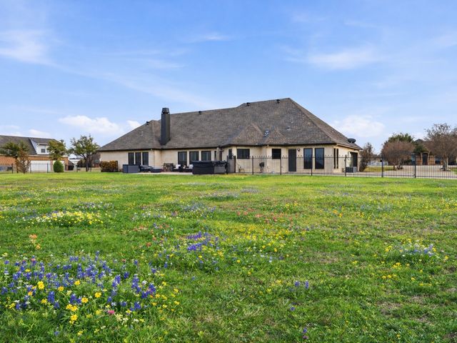700 Lonesome Trail, Haslet, TX 76052