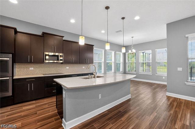 710 116th CT NE, Bradenton, FL 34212