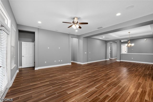 710 116th CT NE, Bradenton, FL 34212