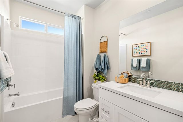 664 E Fourth Street, Pomona, CA 91766