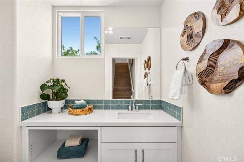 Image 15 of property listing at 664 E Fourth Street, Pomona, CA 91766