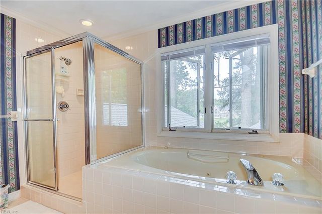 1208 Masters ROW, Chesapeake, VA 23320