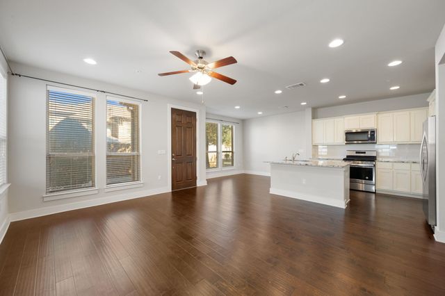 13800 Lyndhurst ST 326, Austin, TX 78717