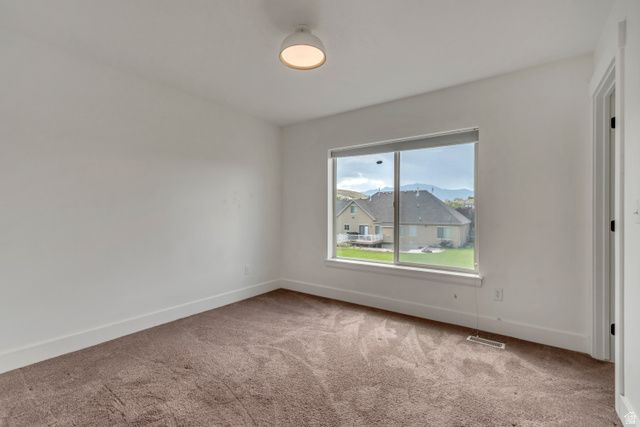 8069 N QUARTER MILE DR, Eagle Mountain, UT 84005