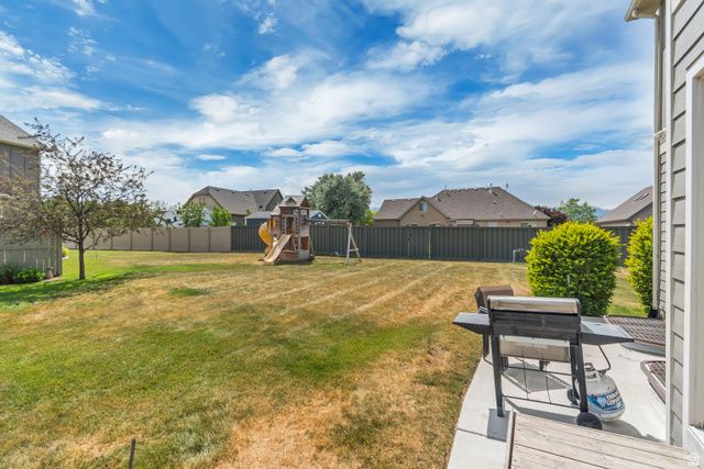 8069 N QUARTER MILE DR, Eagle Mountain, UT 84005