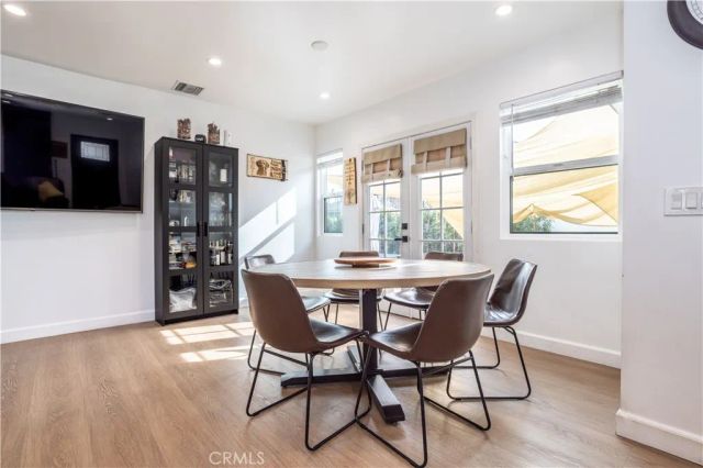 7410 Cozycroft Avenue, Winnetka, CA 91306