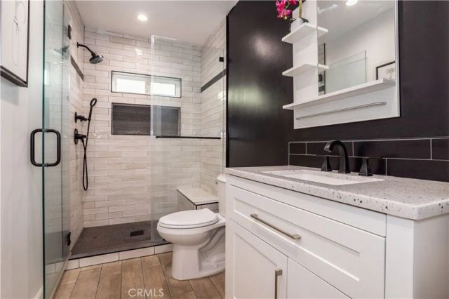 7410 Cozycroft Avenue, Winnetka, CA 91306