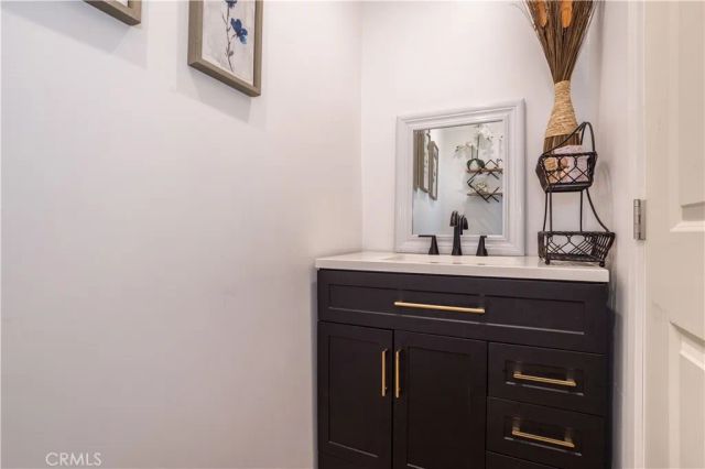 7410 Cozycroft Avenue, Winnetka, CA 91306