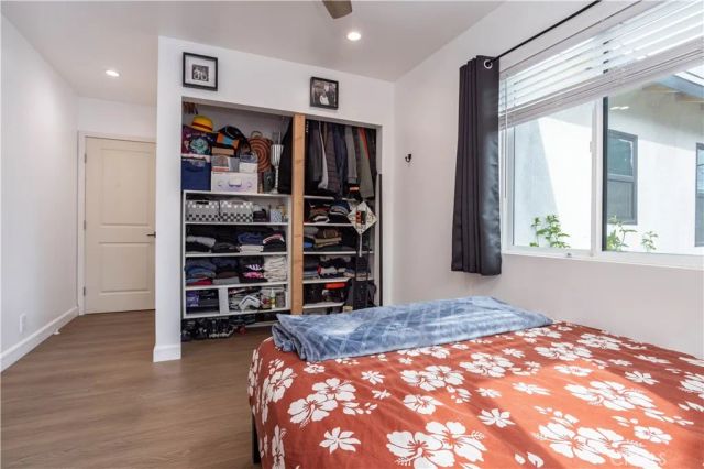 7410 Cozycroft Avenue, Winnetka, CA 91306
