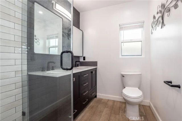7410 Cozycroft Avenue, Winnetka, CA 91306