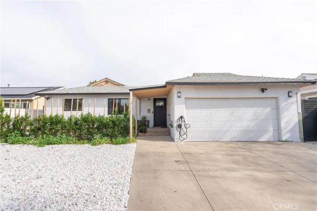 7410 Cozycroft Avenue, Winnetka, CA 91306