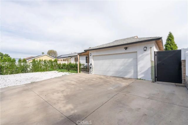 7410 Cozycroft Avenue, Winnetka, CA 91306