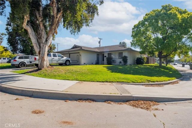 1924 Bobolink Way, Pomona, CA 91767