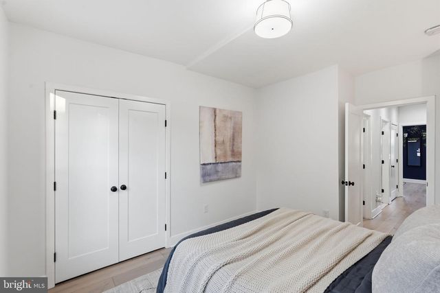 445 KENYON ST NW, Washington, DC 20010