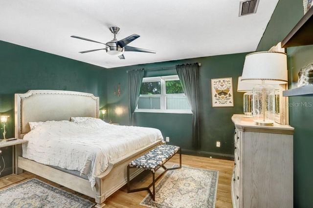 1204 LADY GUINEVERE DRIVE, Valrico, FL 33594
