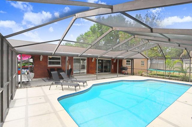1204 LADY GUINEVERE DRIVE, Valrico, FL 33594