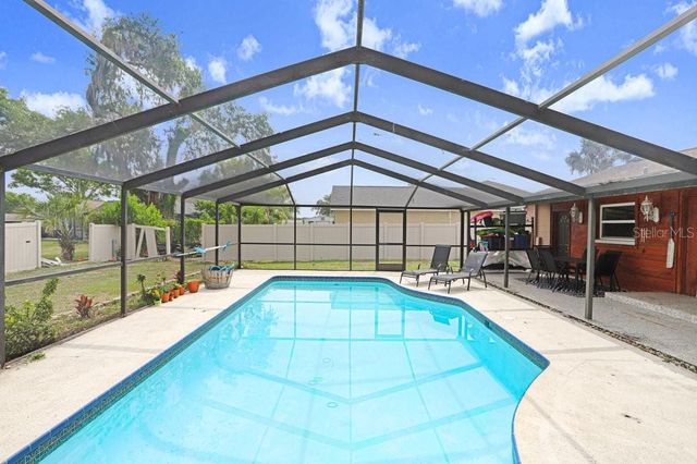 1204 LADY GUINEVERE DRIVE, Valrico, FL 33594