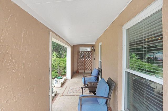 1204 LADY GUINEVERE DRIVE, Valrico, FL 33594