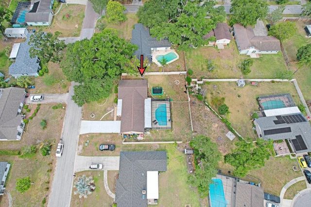 1204 LADY GUINEVERE DRIVE, Valrico, FL 33594