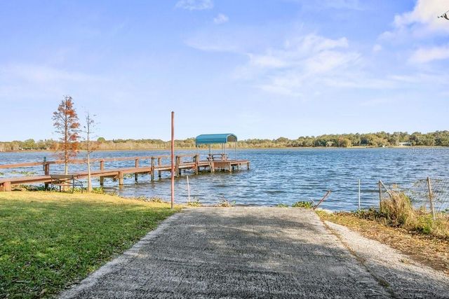 1204 LADY GUINEVERE DRIVE, Valrico, FL 33594