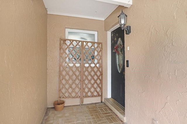 1204 LADY GUINEVERE DRIVE, Valrico, FL 33594